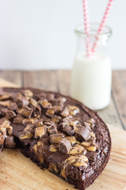 Brownie Pizza | Cooking on the Front Burner