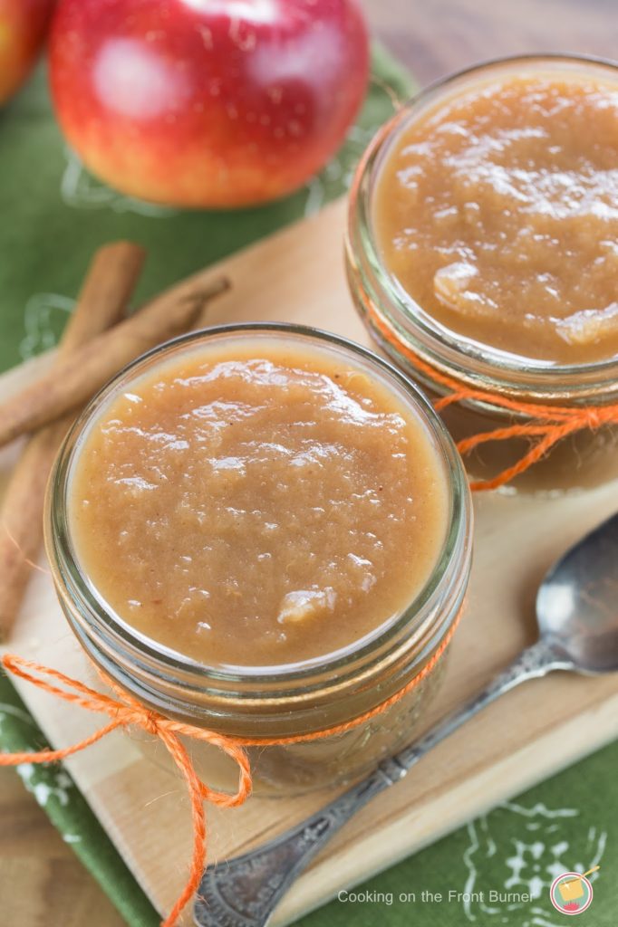 Combine the ingredients and come back 4 hours later for this amazing slow cooker applesauce | Cooking on the Front Burner