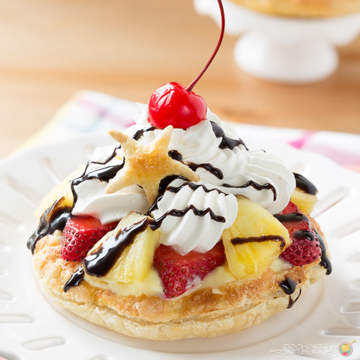 Mini Banana Split Pastry Dessert