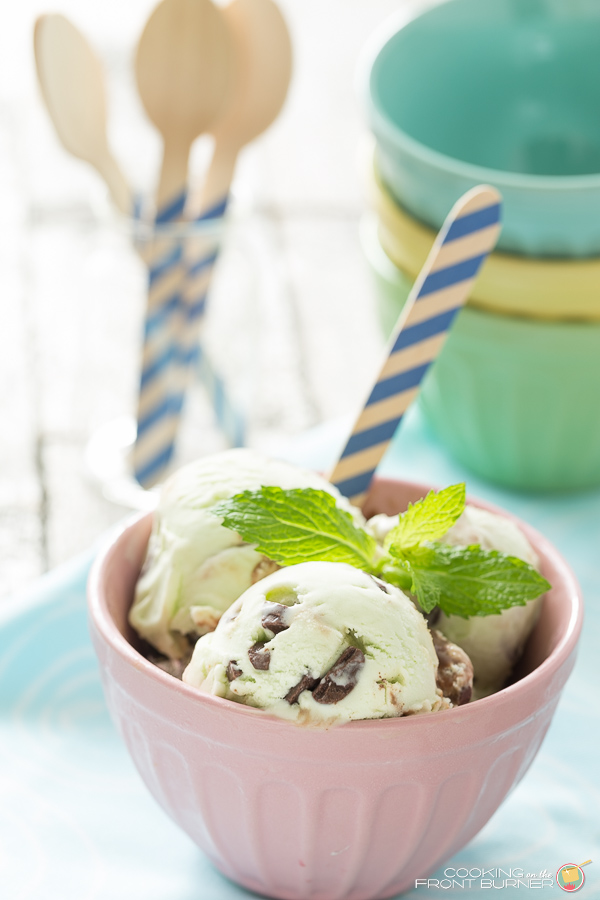 Make your own Mint Chocolate Chip Fudge Ice Cream to keep cool this summer! Mint Chocolate Chip Fudge Ice Cream | Cooking on the Front Burner