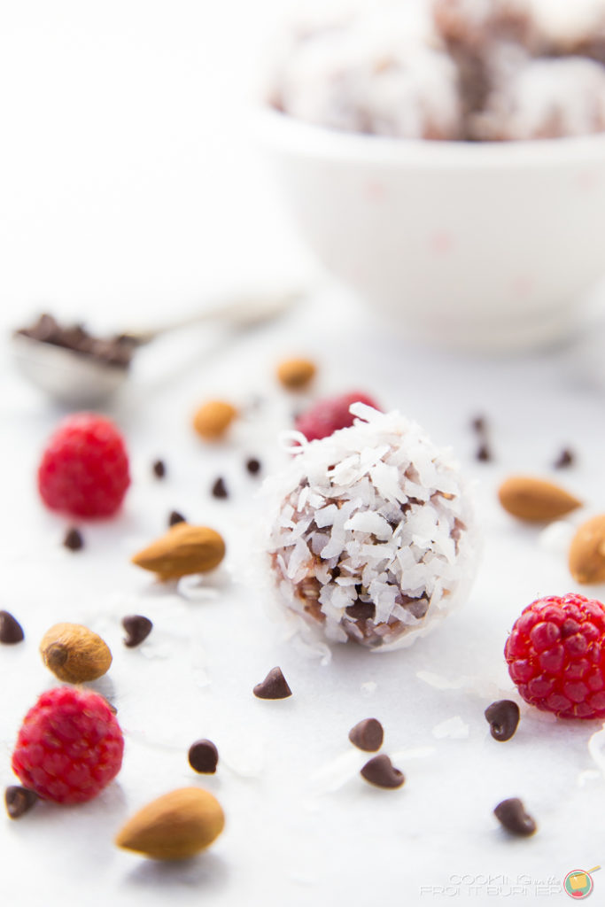Time for a pick me up with these Raspberry Coconut Energy Bites! Raspberry Coconut Energy Bites | Cooking on the Front Burner