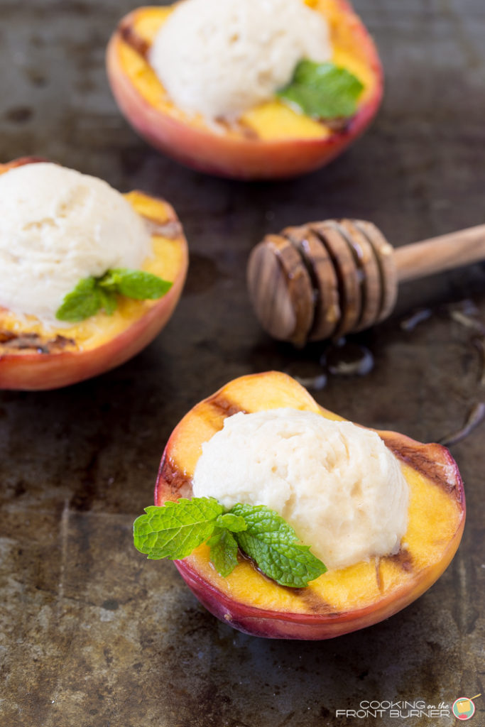 In under 15 minutes you can have this wonderful Grilled Peaches dessert with a creamy mascarpone filling and drizzled with honey! Grilled Peaches with Honey