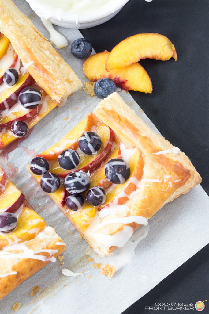 Puffed Pastry Tart with peaches and blueberries
