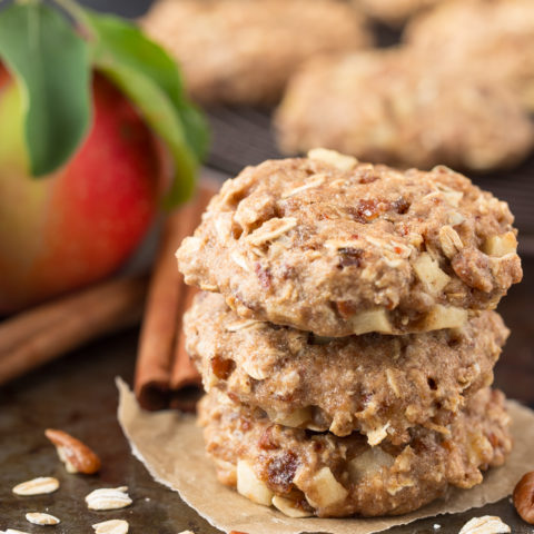 Apple Pecan Oatmeal Breakfast Bars