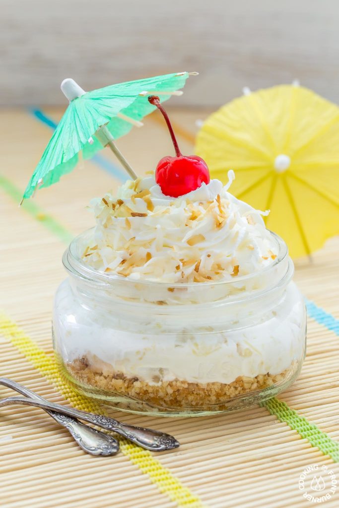 Individual cheesecake jars