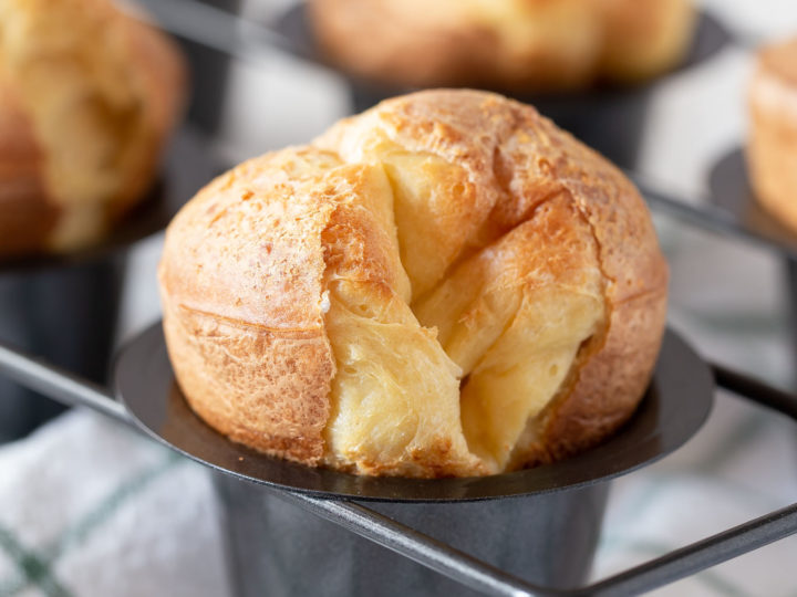 https://www.cookingonthefrontburners.com/wp-content/uploads/2019/07/Easy-Classic-Popovers-1-720x540.jpg