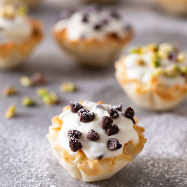 Mini Phyllo Cannoli Bites