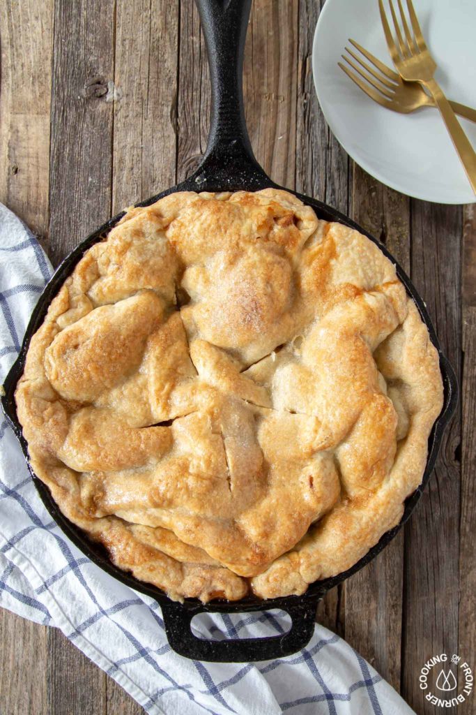 Easy Skillet Apple Pie