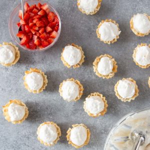 phyllo cups filled with cheesecake filling