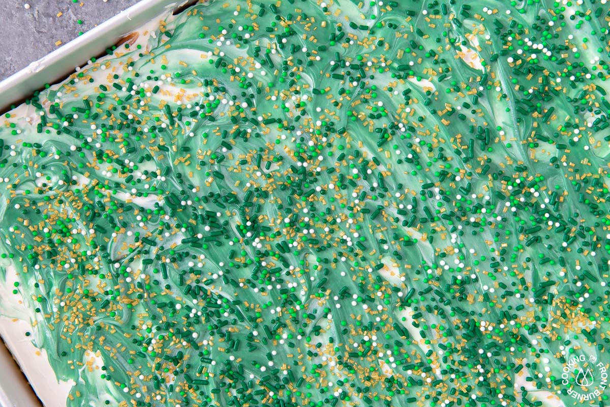 st patrick club crackers bars with sprinkles