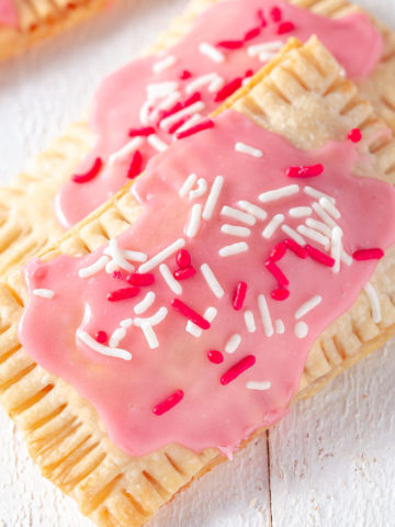 strawberry pop tarts