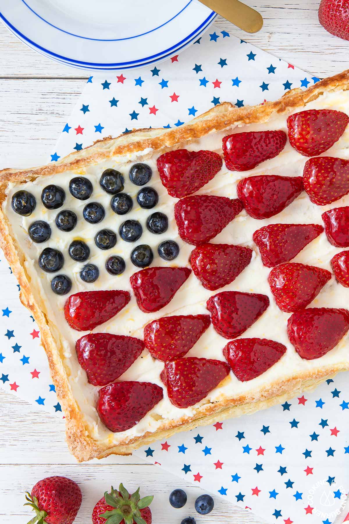 a finished tart in the shape of an american flog