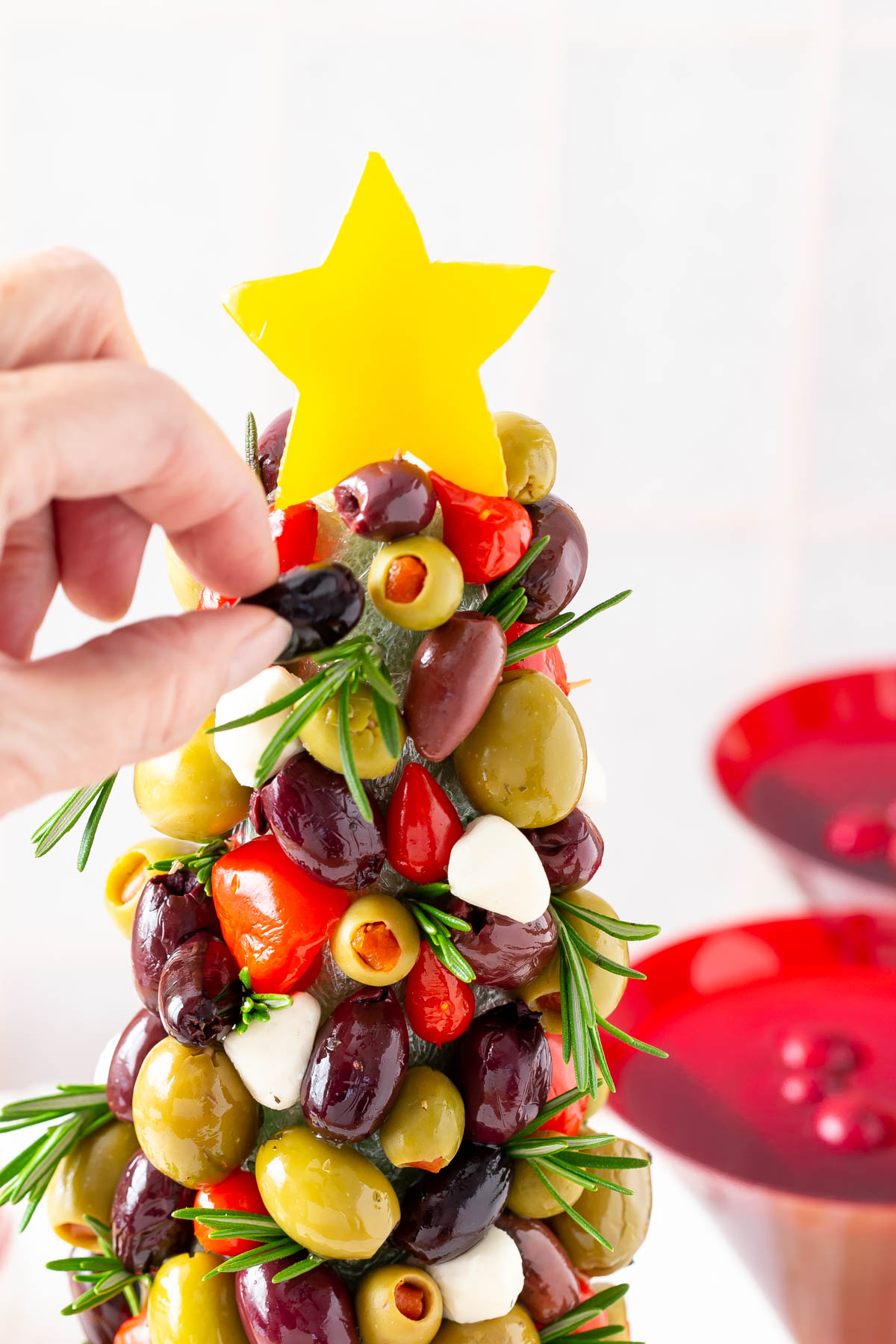 appetizer christmas tree with olives